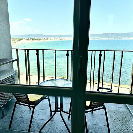 Lägenhet One Bedroom Private Paradiso B 501