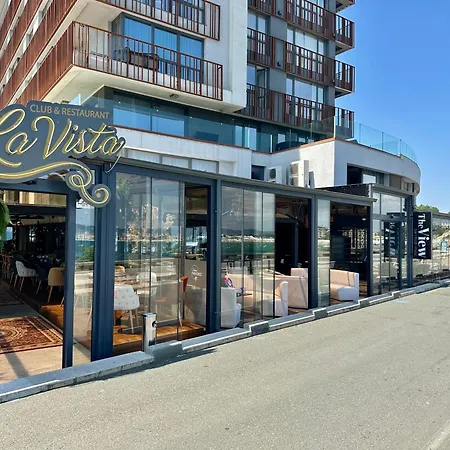 One Bedroom Private Paradiso B 501 شقة نيسيبار